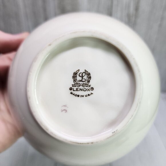 Lenox Heart Collection Bowl with Heart Cut Out and Gold Trim Embossed Rose - Picture 6 of 8